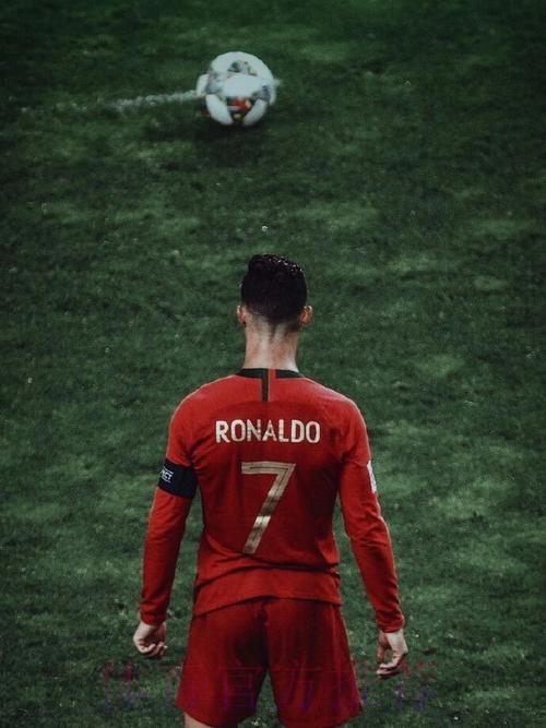 克罗斯:你看到C罗开法拉利 但你不知道他投入多少