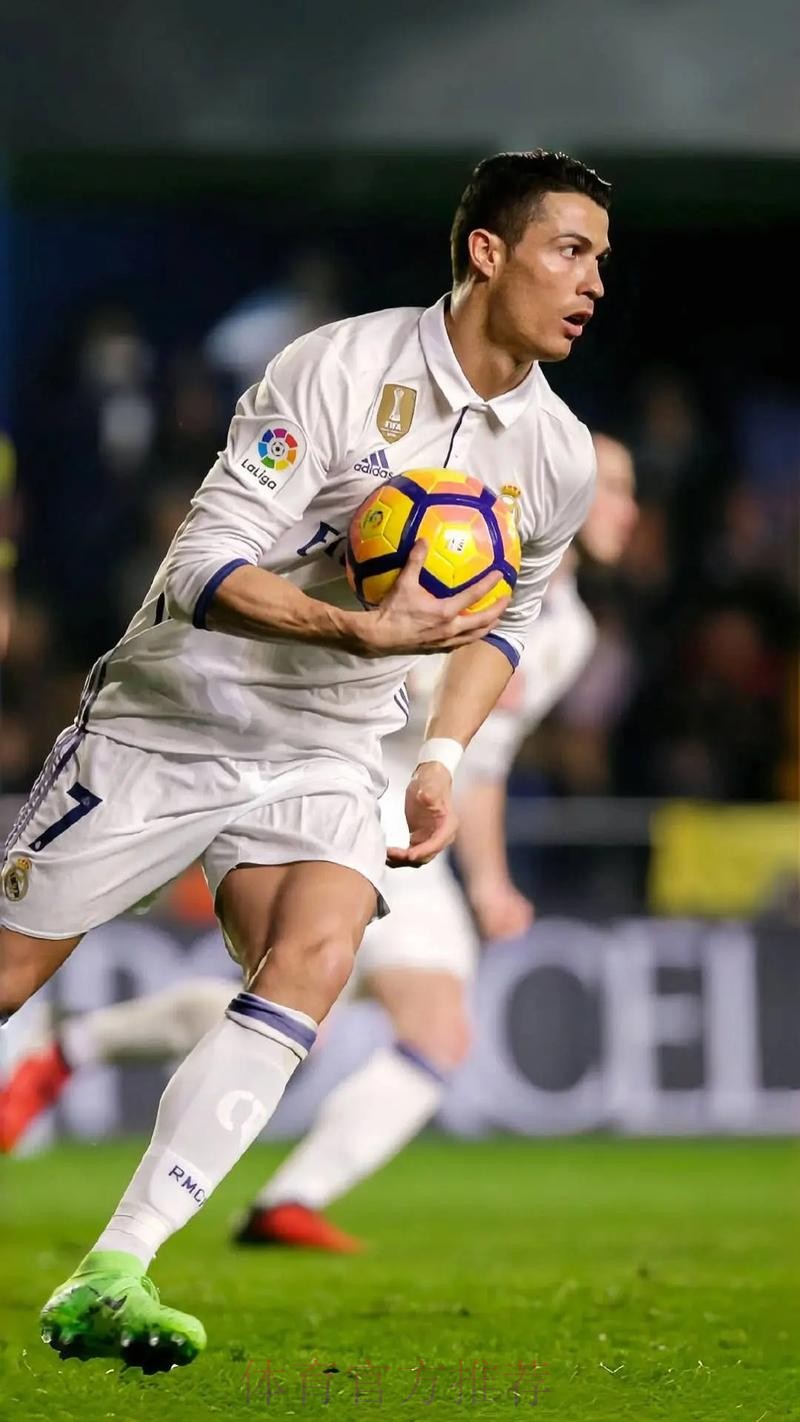 世体:罗纳尔多在皇马引进恩德里克中发挥重要作用